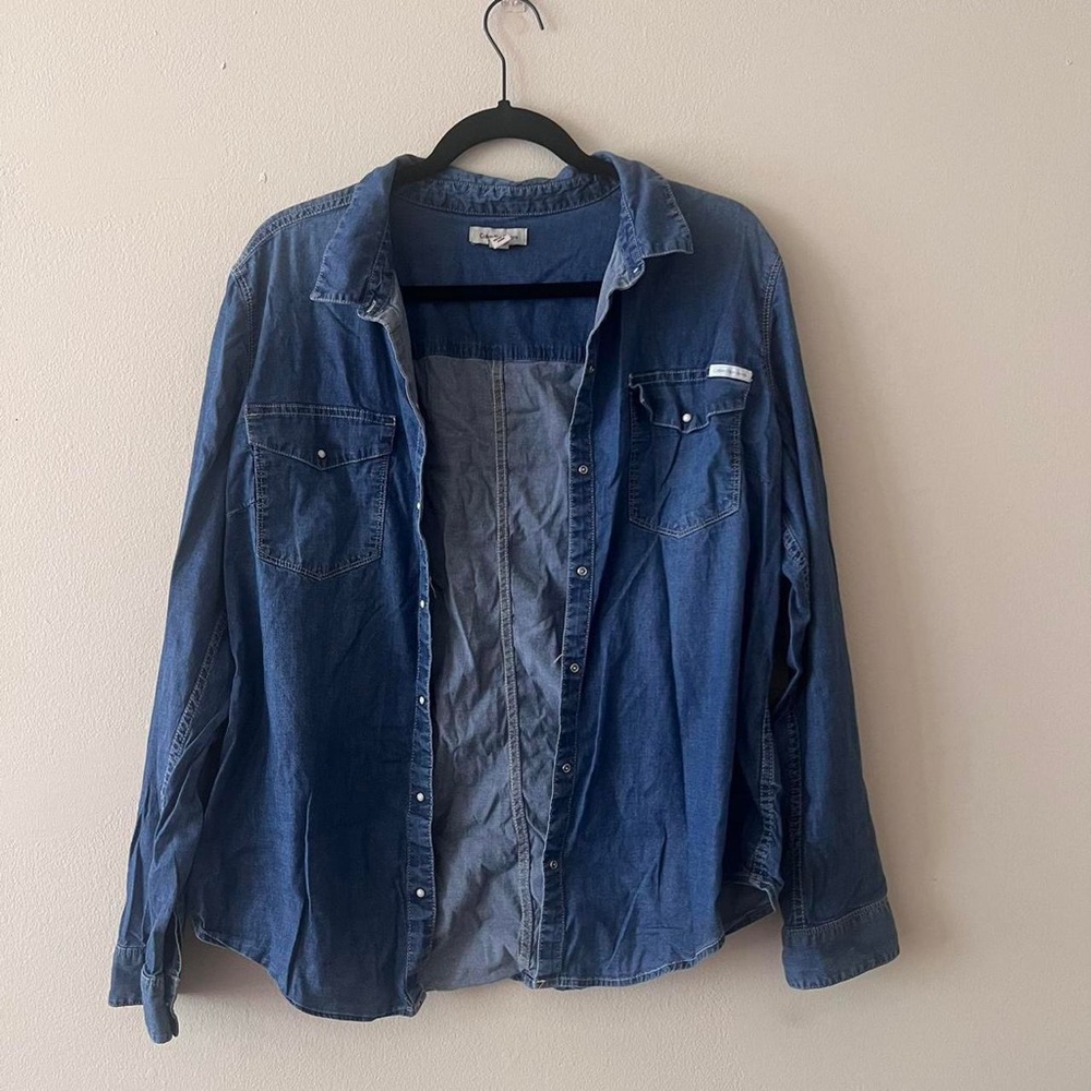 calvin klein jean chambray button down